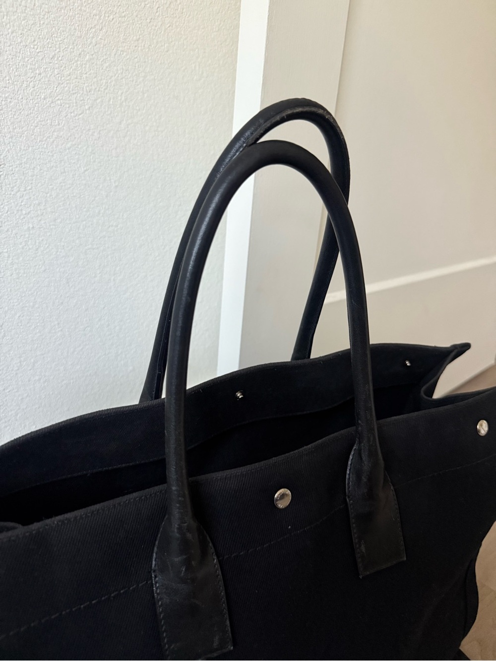 Saint Laurent Black Canvas Rive Gauche Tote with White Logo - Picture 4 of 11